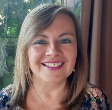 María Angélica Baier, Secretaria.